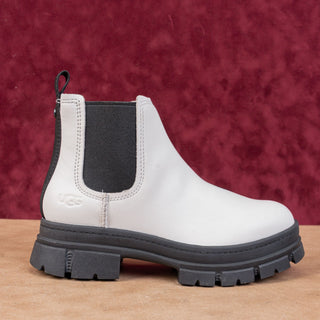 UGG Women Ashton Platform Fashion Slip-on White Chelsea Boots sz 6.5