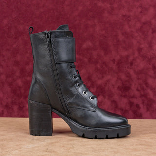 Vintage Foundry Women Elizabeth Black Leather Strap Block Heel Combat Boots 8.5