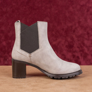 Ross&Snow Women Susana Grey Nubuck Leather Chelsea Lug Boots sz 9US