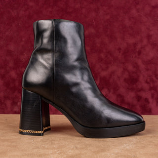Tory Burch Women Ruby 90 Link Chain Black Leather Chunky Ankle Boots sz 10.5