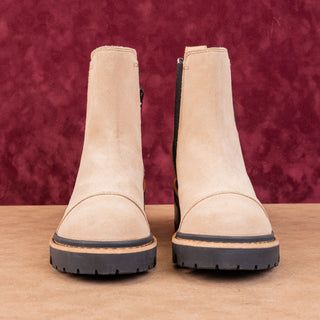 Sorel Wmn Joan Now Tan Leather Waterproof Elastic Chelsea Ankle Lug Boots sz 7.5