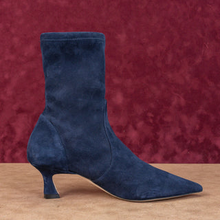 Stuart Weitzman Women Vinnie 50mm Nice Blue Suede Kitten Heel Ankle Boots sz 8.5