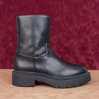 Jeffrey Campbell Women Festival party Black Faux Leather Lug Boots sz 7