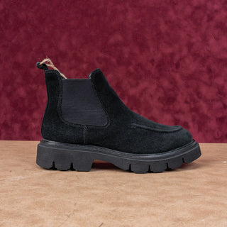 Sofft Women Samira Black Distressed Suede Chelsea Lug Ankle Boots size 8