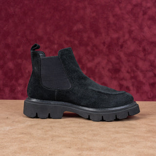 Sofft Women Samira Black Distressed Suede Chelsea Lug Ankle Boots size 8