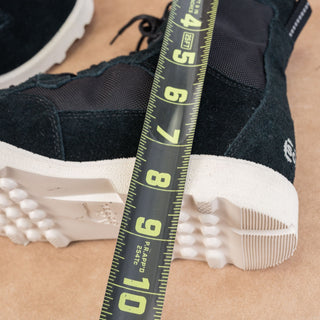 Sorel Women Caribou OTM Waterproof Black Suede Lace-Up Winter Boots sz 10.5