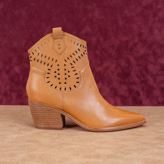 Marc Fisher Women Giddyup Cowboy Brown Leather Lasercut Ankle Boots sz 8.5