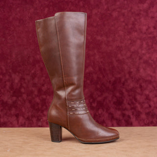 Clark Artisan Women Vintage Retro 90s Brown Leather Heel Zip Knee Boots sz 9