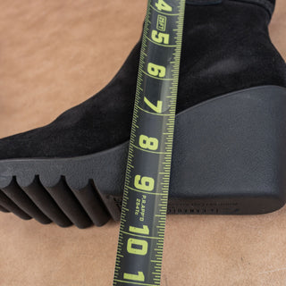 La Canadienne Women Becket Black Suede Waterproof Zip Wedge Boots sz 6.5