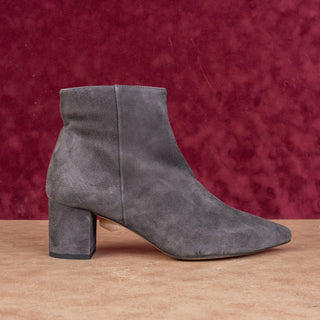L'Agence Women Jeannie Dress Fashion Grey Suede Pointy Boots sz 9.5US EUR 40
