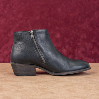 Frye Women Carson Piping Black Leather Western Fashion Ankle Boots sz 10