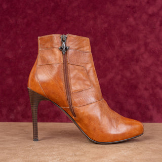 Donald Pliner Women Estero Brown Leather Vintage Retro Buckle Ankle Boots sz 8