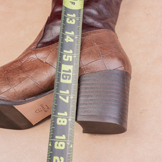 Etienne Aigner Women Brown Leather Riding Country Cottage Fashion Boots sz 9.5