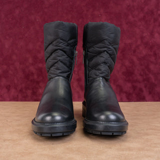 Aquatalia Wmn Lori Black Waterproof Leather Zip Quilted Moto Ankle Boots sz 9