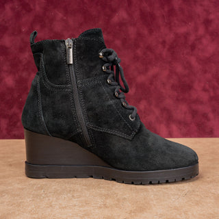 Aquatalia Women Black Suede Lace-up Zip Fashion Wedge Ankle Boots sz 9