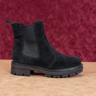 La Canadienne Women Connor Waterproof Black Sueder Comfortable Chelsea Boots 7.5
