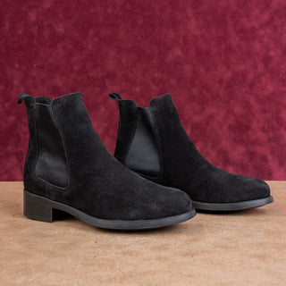 La Canadienne Wmn Western Waterproof Black Suede Low Ankle Chelsea Boots sz 7.5