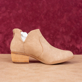 BOC by Born Women Celi Taupe Faux Leather Rodeo Boho Ankle Boots sz 6.5