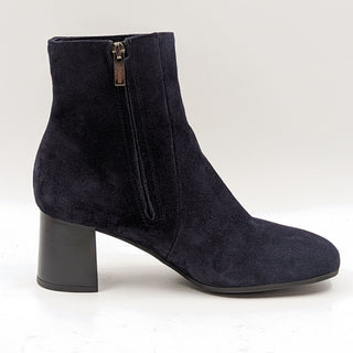 La Canadienne Women Joanie Waterproof handmade Italian Navy Blue suede size 7