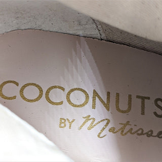 COCONUTS by Matisse Women Agency Pointed Toe Beige Cowboy Boots size 8.5 NEW