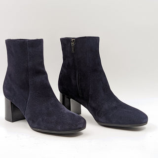 La Canadienne Women Joanie Waterproof handmade Italian Navy Blue suede size 7