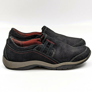 Clarks Women Graham Black Suede Slip-on Walking trainers shoes size 8 EUC